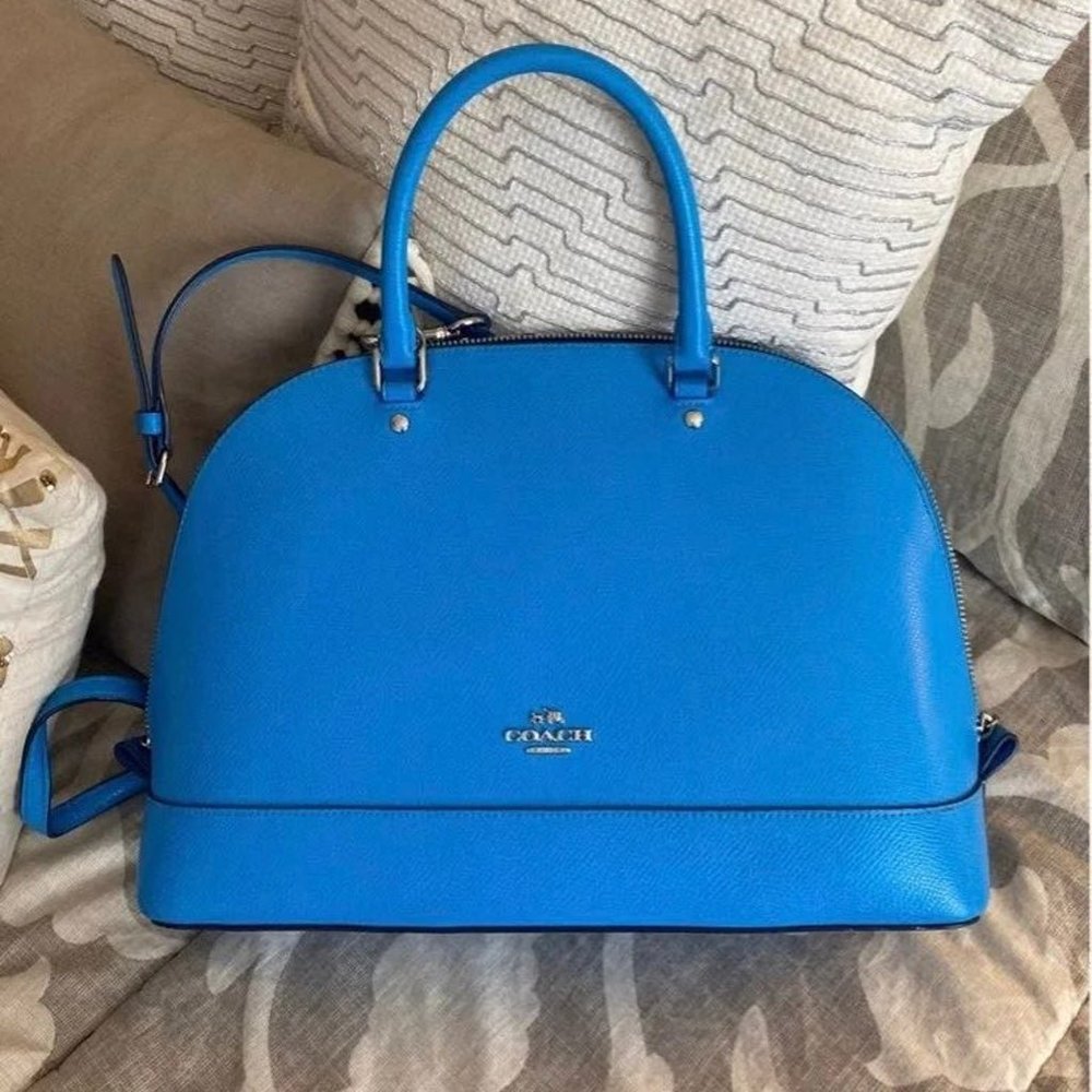 COACH Purse - Like New